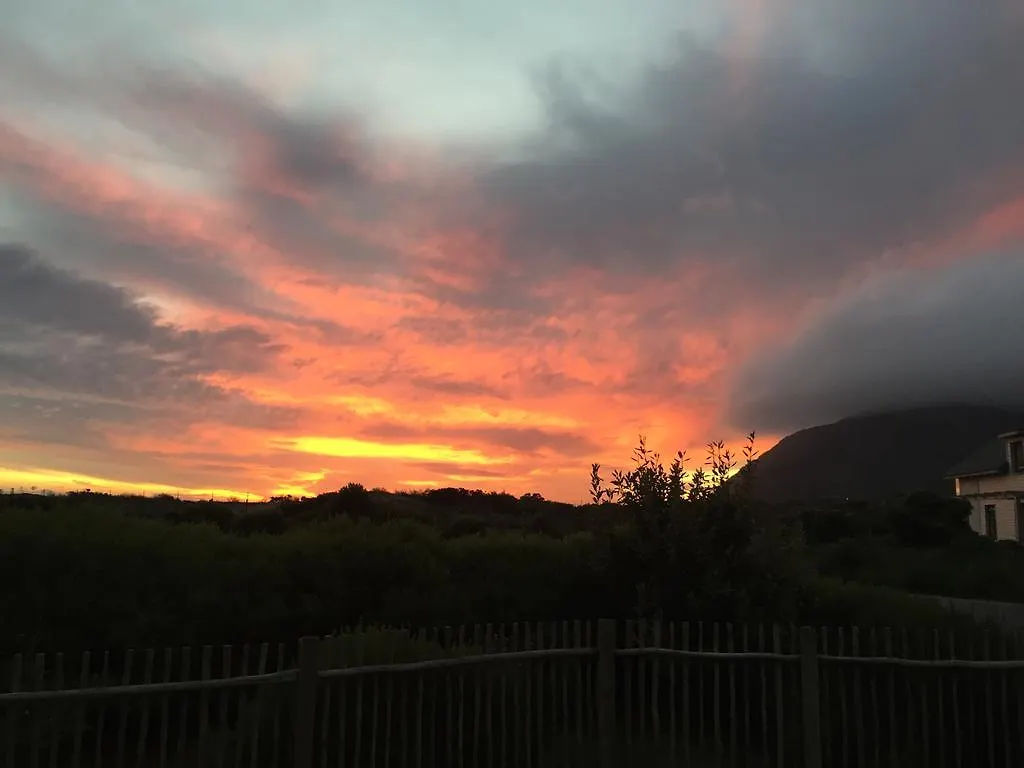 Sunset Splendour Guesthouse Noordhoek Νότια Αφρική